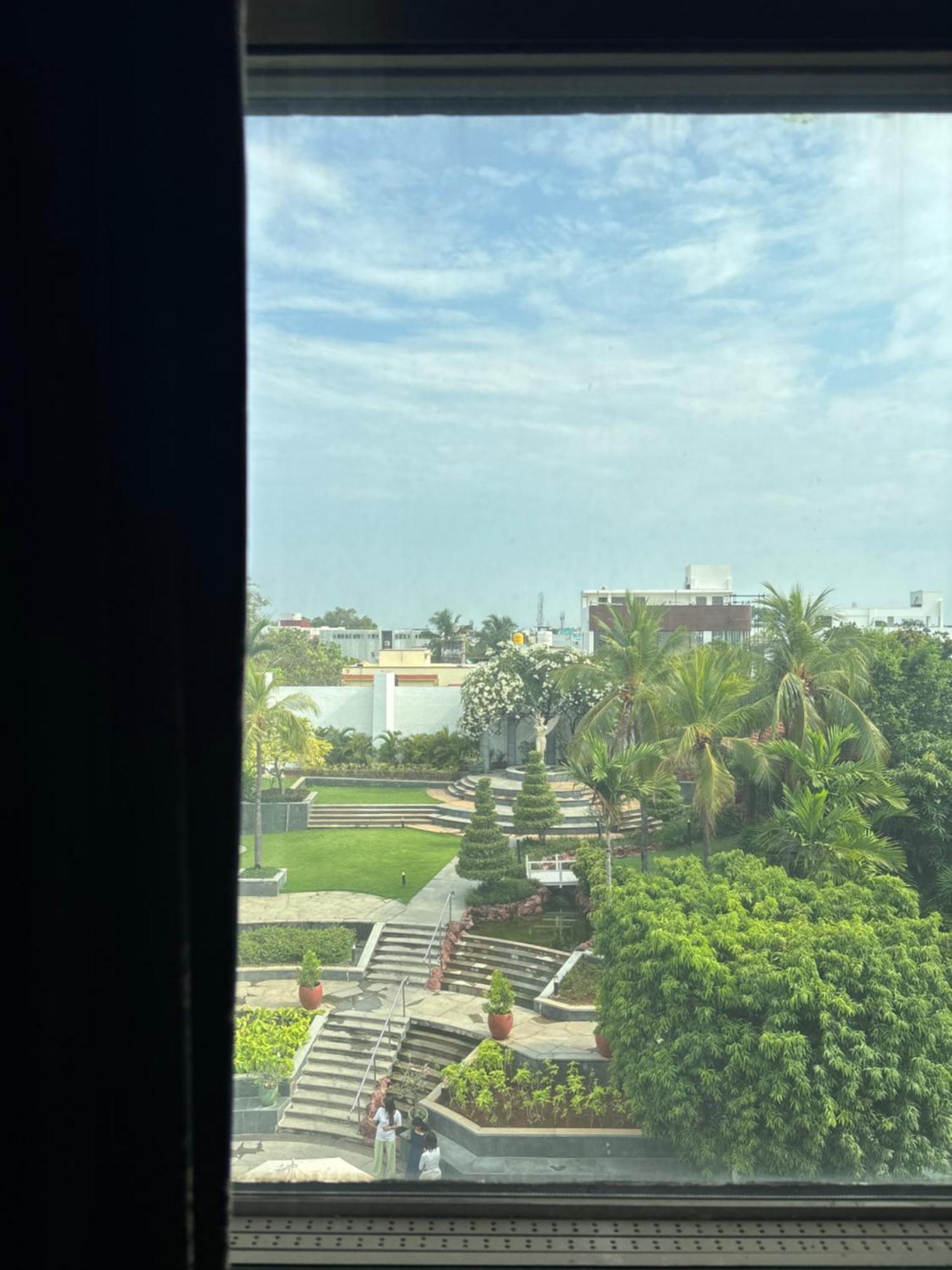 Le Royal Meridien Ченнаи Экстерьер фото
